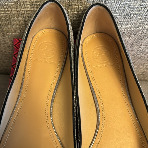 Tory Burch Vanessa Flat with Crystal Bow Detail - Picture 7 of 9